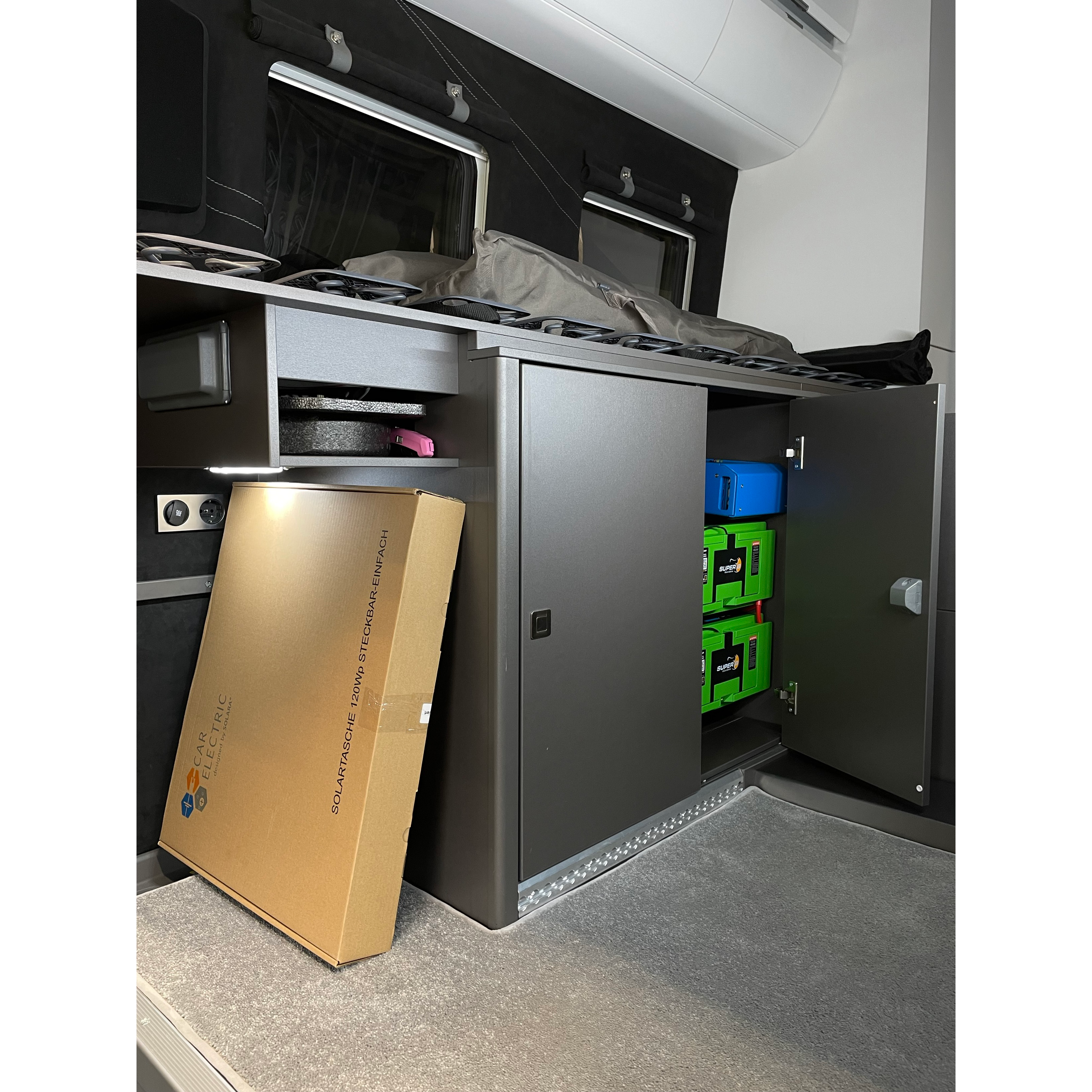 B6 GC Technikschrank